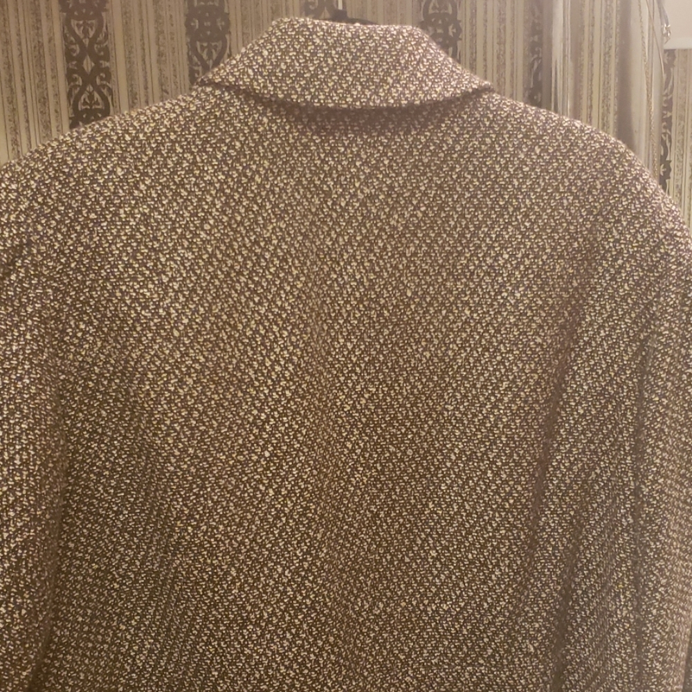 Blazer - Picture 2 of 3